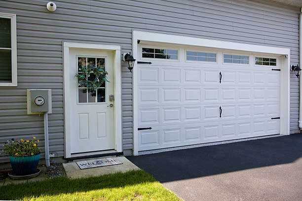 24/7 Emergency Garage Door Panel Replacement experts in Alcona County County, MI